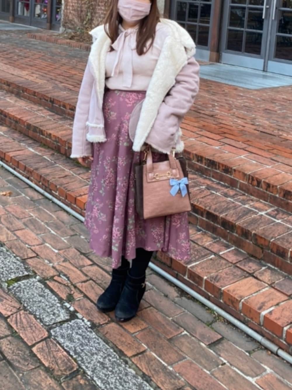 「31 Sons de mode、noela、Noela、MAJESTIC LEGON、one after another NICE CLAUP、ファーライダース、岡山旅行初日、家族旅行、休日コーデ」｜「one after another NICE CLAUPのムートンジャケット（ライダースジャケット、ピンク系）」を使った、funamonさん（レディース・152cm）の冬コーディネートの1枚目の写真