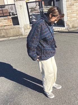 「アイテム（スニーカー）」を使った、はるかさん（レディース・157cm）の冬コーディネート