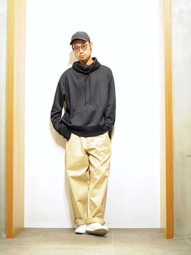 「URBAN RESEARCH（アーバンリサーチ）のアイテム（チノパンツ）」を使った、KakeruMayama(真山走)さん（メンズ・173cm）の秋コーディネート