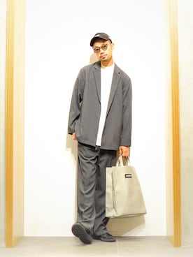 「グレーコーデ」｜「アイテム（その他アウター）」を使った、KakeruMayama(真山走)さん（メンズ・173cm）の秋コーディネート