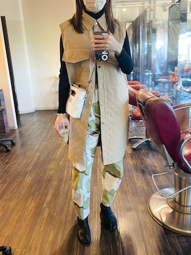 「カモフラパンツ」｜「アイテム（その他アウター）」を使った、runさん（レディース・167cm）の秋コーディネート