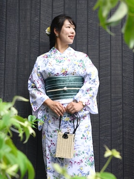 「kimonomachi（キモノマチ）のKIMONOMACHI オリジナル 刺繍下駄（和装小物、ホワイト系）」を使った、KIMONOMACHIさん（キッズ・120cm）の夏コーディネート
