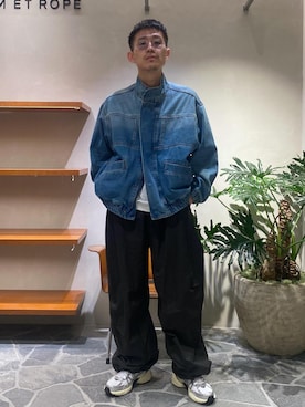 「ADAM ET ROPE'（アダムエロペ）のアイテム（デニムジャケット）」を使った、ふかのきさん（メンズ・172cm）の秋コーディネート