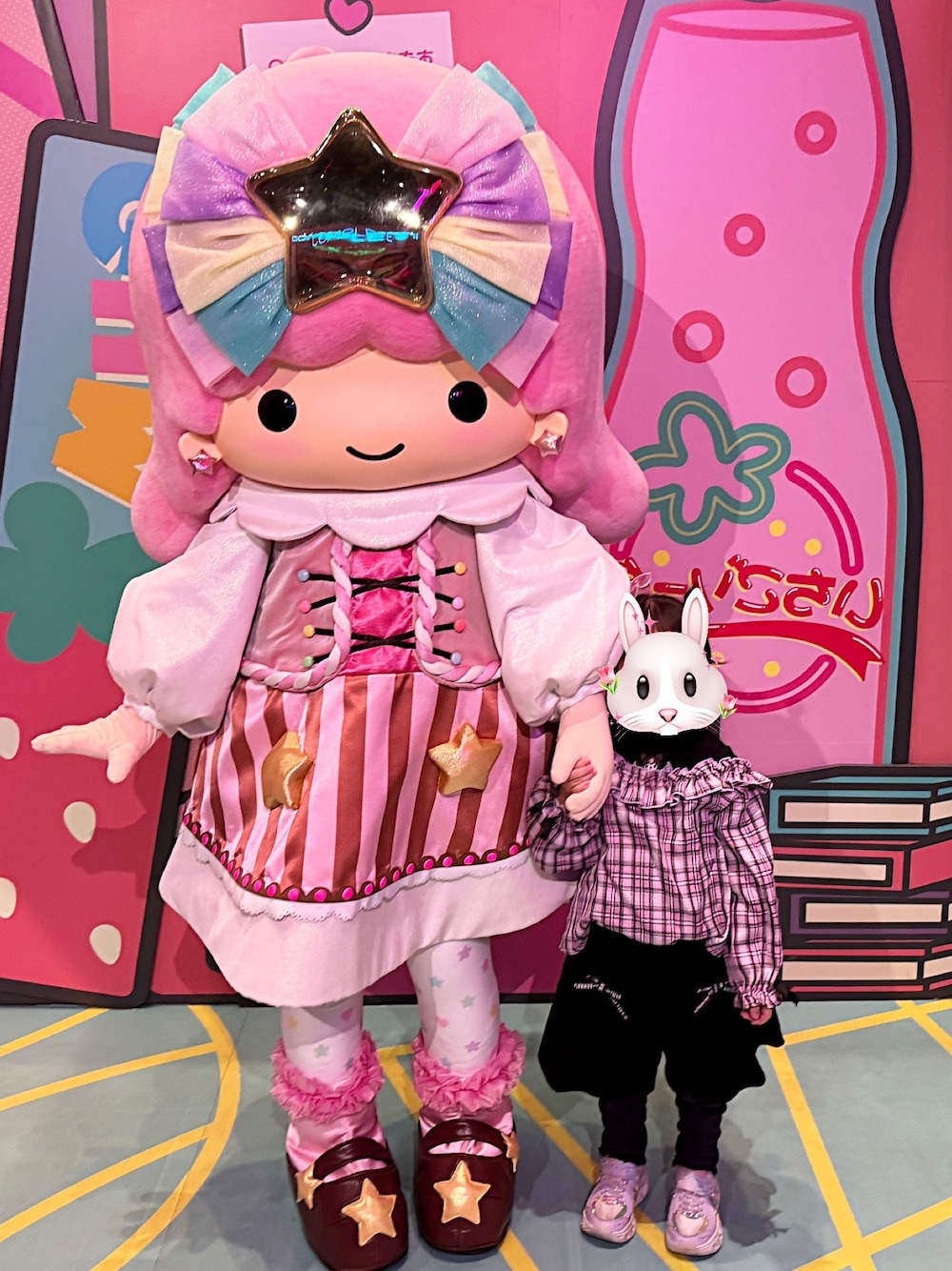 「サンリオ、サンリオピューロランド、クロミちゃん、クロミ、ピンク、地雷系ファッション、お出かけコーデ、3歳」｜「パシオスのアイテム（シャツ/ブラウス、ピンク系）」を使った、🌼すず🌼さん（骨格ストレート・レディース・152cm）の冬コーディネートの1枚目の写真