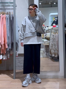 「O0u（オーゼロユー）のアイテム」を使った、かおぽ  さん（レディース・159cm）の冬コーディネート