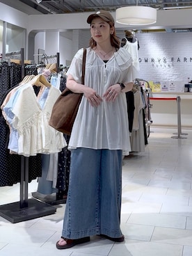 「LOWRYS FARM（ローリーズファーム）のヤワラカルイ２ＷＡＹショルダーＢＡＧ 115210（ショルダーバッグ、ブラウン系）」を使った、かおぽ  さん（レディース・159cm）の春コーディネート
