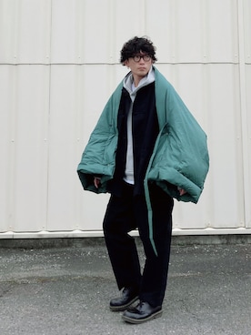 「バルーンパンツ」｜「アイテム（カバーオール）」を使った、SHUSKさん（メンズ・178cm）の春コーディネート