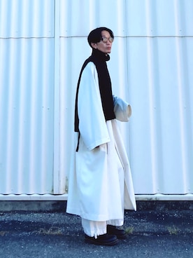 「my beautiful landlet（マイビューティフルランドレット）のアイテム（トレンチコート）」を使った、SHUSKさん（メンズ・178cm）の秋コーディネート