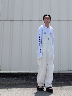 「デニムっていいよね」｜「アイテム（サロペット/オーバーオール）」を使った、SHUSKさん（メンズ・178cm）の夏コーディネート