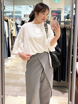 「LEPSIM（レプシィム）の異素材フリルBIGT　242843（Tシャツ/カットソー、ホワイト系）」を使った、yumeminさん（レディース・160cm）の春コーディネート