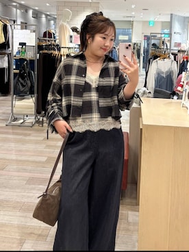 「LEPSIM（レプシィム）のアイテム（デニムパンツ）」を使った、yumeminさん（レディース・162cm）の秋コーディネート