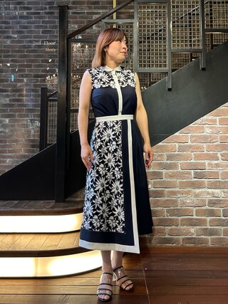ラブレス　スカート　未使用タグ付き LOVELESS（ラブレス）の「エンブロイダリーレースミモレスカート