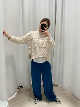 「白ニット」｜「アイテム（スリッポン）」を使った、Ayaki Taguchiさん（レディース・158cm）の秋コーディネート