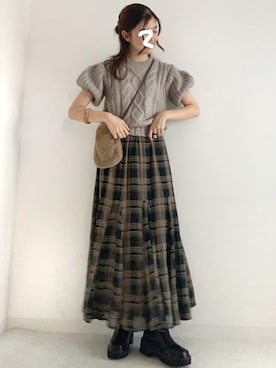 「INTER FACTORY（インターファクトリー）のアイテム（スカート）」を使った、ずんさん（レディース・161cm）の秋コーディネート