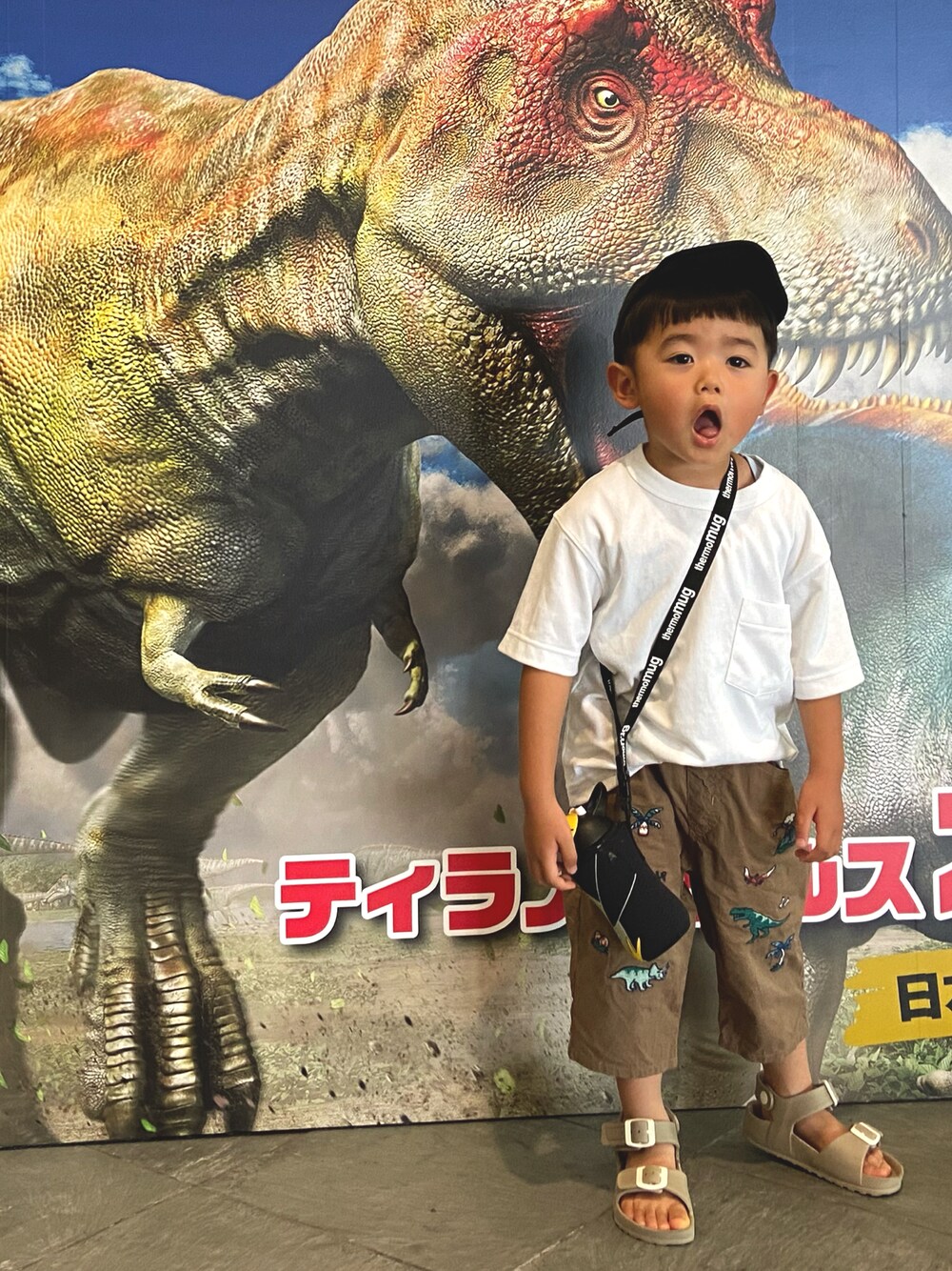 「キッズファッション、夏コーデ、男の子、Tシャツ、サンダル」｜「Birthdayのアイテム（キャップ、ブラック系）」を使った、TAISHIさん（キッズ・100cm）の夏コーディネートの1枚目の写真