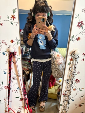 「Care Bears のアイテム（パーカー、ブルー系）」を使った、Y🐻N🎸さん（レディース・153cm）の春コーディネート