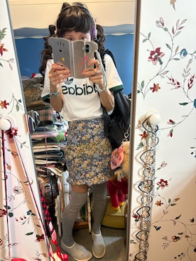 「adidas（アディダス）のアイテム（Tシャツ/カットソー、ホワイト系）」を使った、Y🐻N🎸さん（レディース・153cm）の夏コーディネート