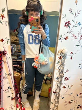 「アイテム（ビーチサンダル）」を使った、Y🐻N🎸さん（レディース・153cm）の秋コーディネート