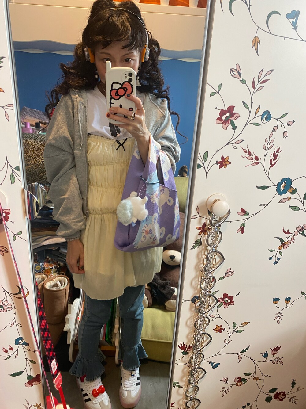 「2024、ootd、outfit、ZARA、adidas、chiikawa」｜「Koreaのアイテム（Tシャツ/カットソー、ホワイト系）」を使った、Y🐻N🎸さん（レディース・153cm）の秋コーディネートの1枚目の写真