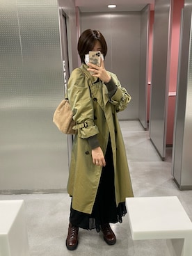 「JEANASIS（ジーナシス）のアイテム（トレンチコート）」を使った、chihoさん（レディース・170cm）の冬コーディネート