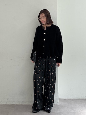 「Omekashi（オメカシ）の【YASUE・IWASAKI企画】ブークレペプラムニットカーディガン（カーディガン/ボレロ、ブラック系）」を使った、やっすーさん（レディース・158cm）の夏コーディネート
