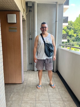 「アイテム（チノパンツ）」を使った、kenjiMさん（メンズ・177cm・40代）の夏コーディネート
