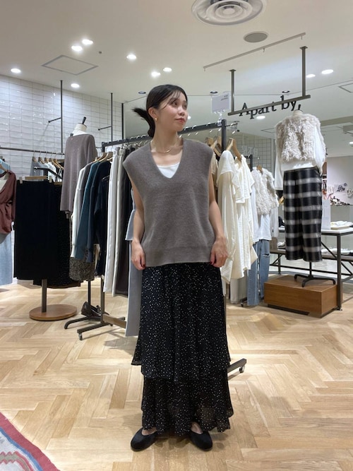 希少！　BTSタンクトップ Bz】ワンポイントY2K ON/カップ付きタンク（MA）（タンクトップ