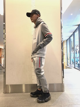 「grounds（グラウンズ）のアイテム（シューズ）」を使った、Takuto Itouさん（メンズ・170cm）の秋コーディネート