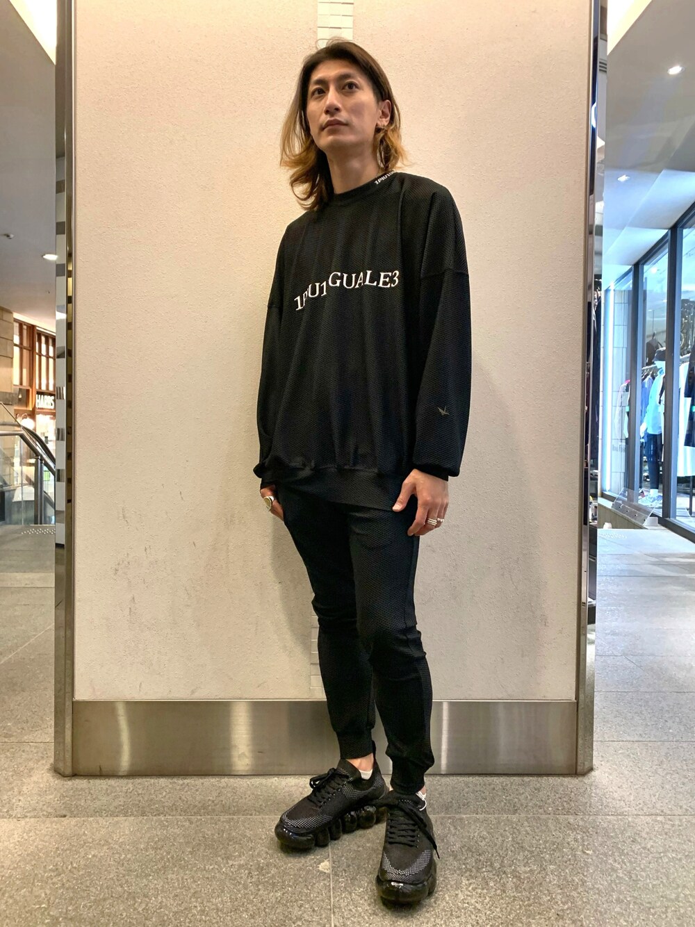 grounds スニーカー