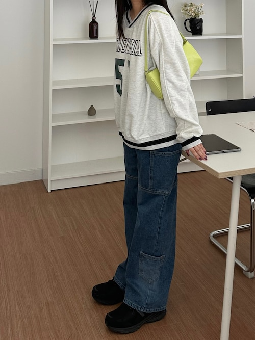  李奈さんのコーディネート
