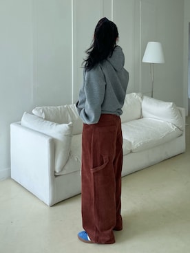  李奈さんのコーディネート