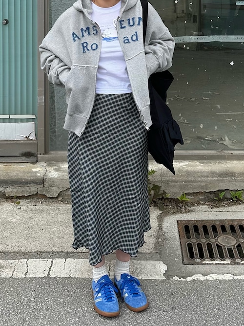  李奈さんのコーディネート