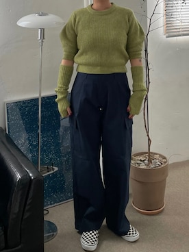 「春カラー」｜「アイテム（スリッポン）」を使った、 李奈さん（レディース・158cm）の冬コーディネート