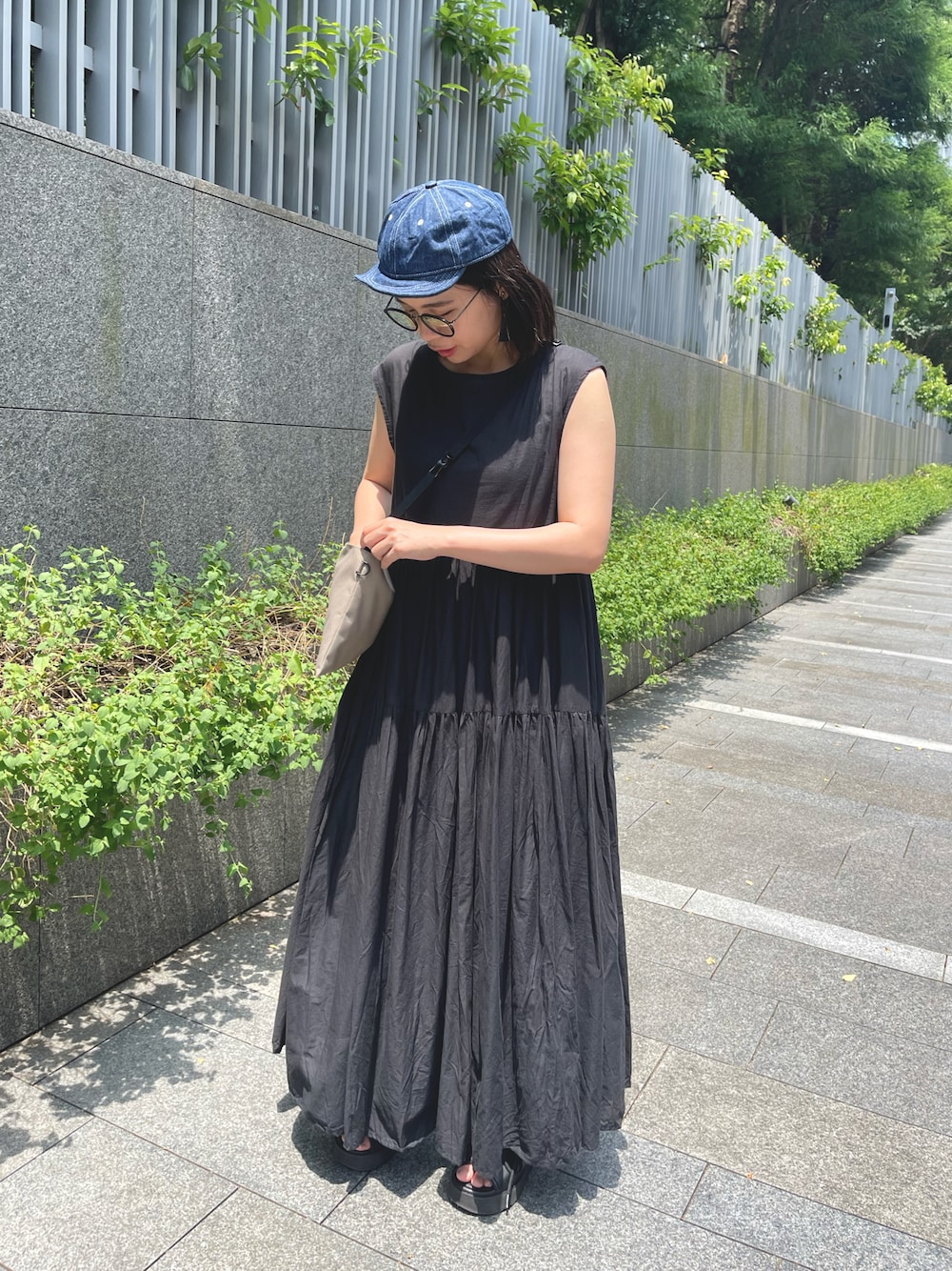 「FREAK'S STOREのアイテム（ワンピース、ブラック系）」を使った、YCさん（レディース・152cm）の秋コーディネートの1枚目の写真