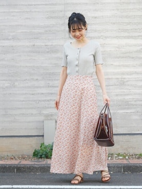 「アイテム（スカート、オレンジ系）」を使った、Crispさん（レディース・161cm）の夏コーディネート