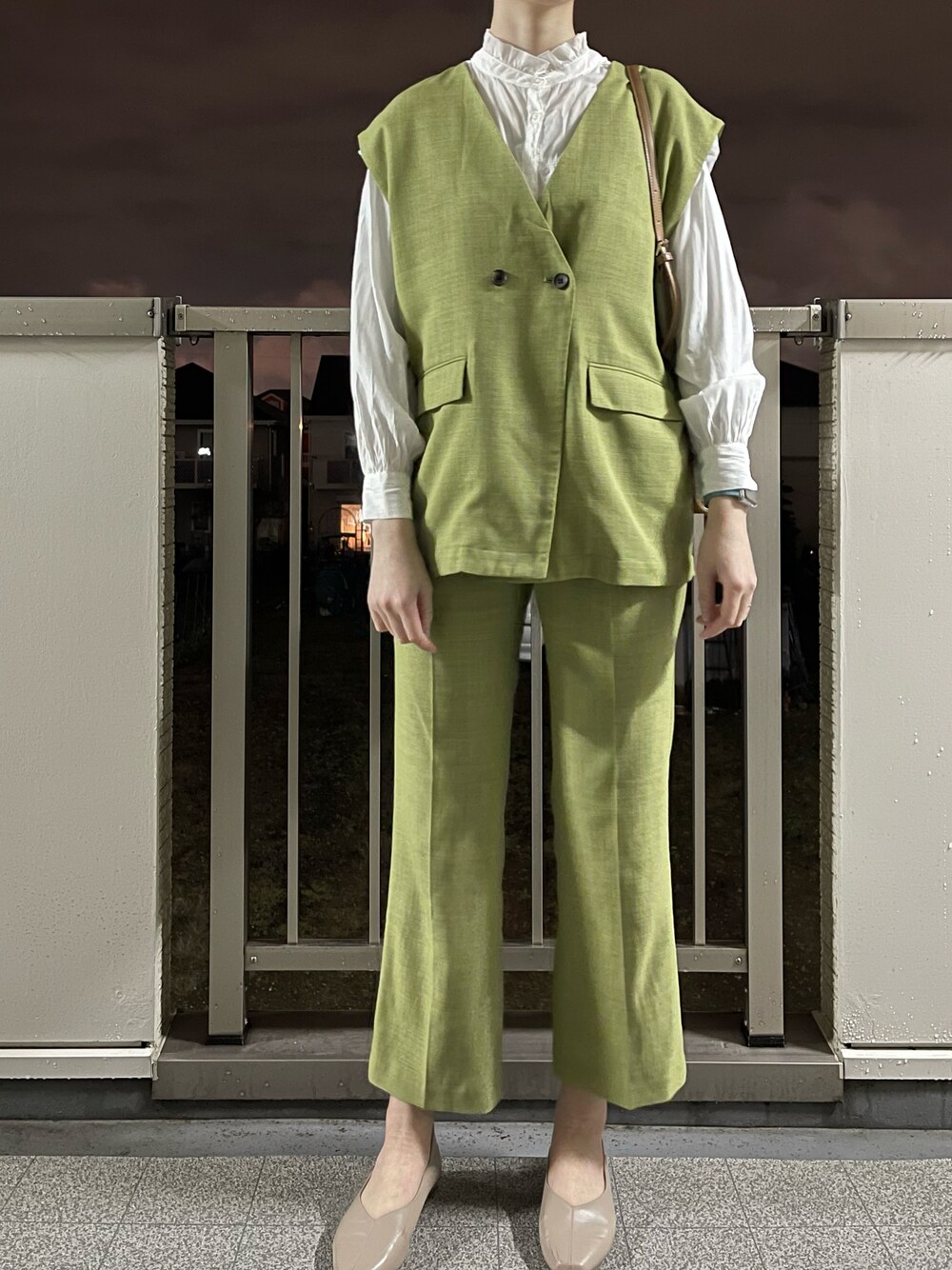 バスケットセミフレアパンツ 260516を使った人気ファッション