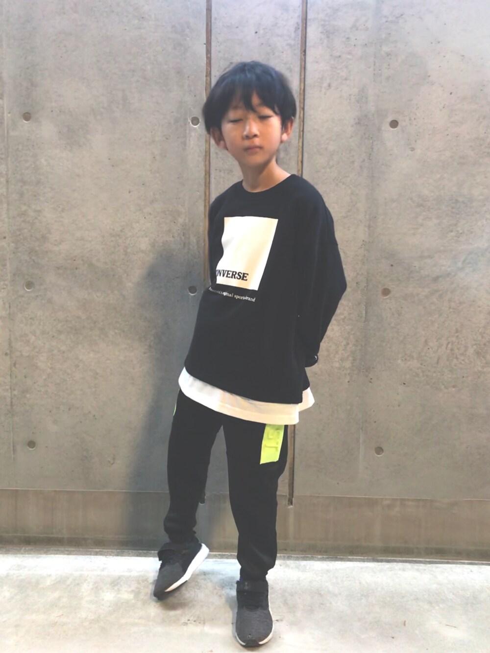 「しまむら、未来のWEARISTAプロジェクト、カジュアルコーデ」｜「しまむらのアイテム（パンツ、ブラック系）」を使った、ryunbeさん（キッズ・130cm）の冬コーディネートの1枚目の写真