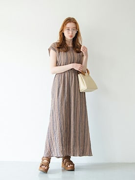 「アイテム（メガネ、ホワイト系）」を使った、Crispさん（レディース・160cm）の春コーディネート