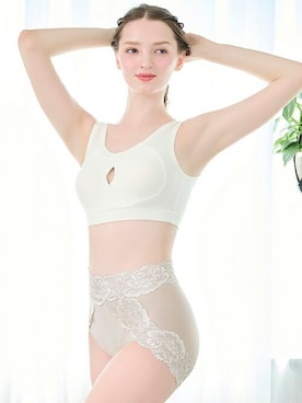 「アイテム（ショーツ）」を使った、ブラデリスニューヨーク / NuBraさん（レディース・163cm）の夏コーディネート