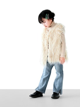 「L.COPECK（エルコペック）のアイテム（パンツ）」を使った、Wonder apartmentさん（キッズ・110cm）の秋コーディネート