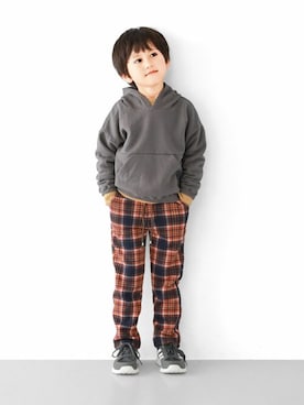 「L.COPECK（エルコペック）のアイテム（パンツ）」を使った、Wonder apartmentさん（キッズ・110cm）の秋コーディネート