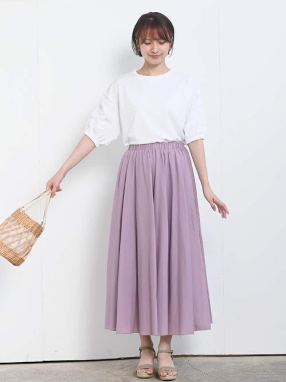 「大人カジュアル、休日スタイル、お出かけコーデ、ラベンダー、夏コーデ、大人ガーリー、rps」｜「rpsのポコポコスリーブ切替５分袖プルオーバー（Tシャツ/カットソー、ホワイト系）」を使った、rps_freakさん（レディース・164cm）の夏コーディネートの1枚目の写真