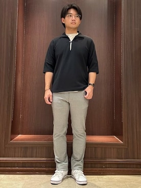 「TAKA-Q（タカキュー）のアイテム（パンツ）」を使った、TAKA-Q スタッフさん（メンズ・170cm）の夏コーディネート