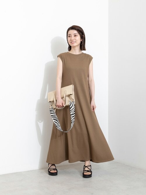 Natural Beauty Basicnbb Staff 11さんのワンピースを使ったコーディネート Zozotown