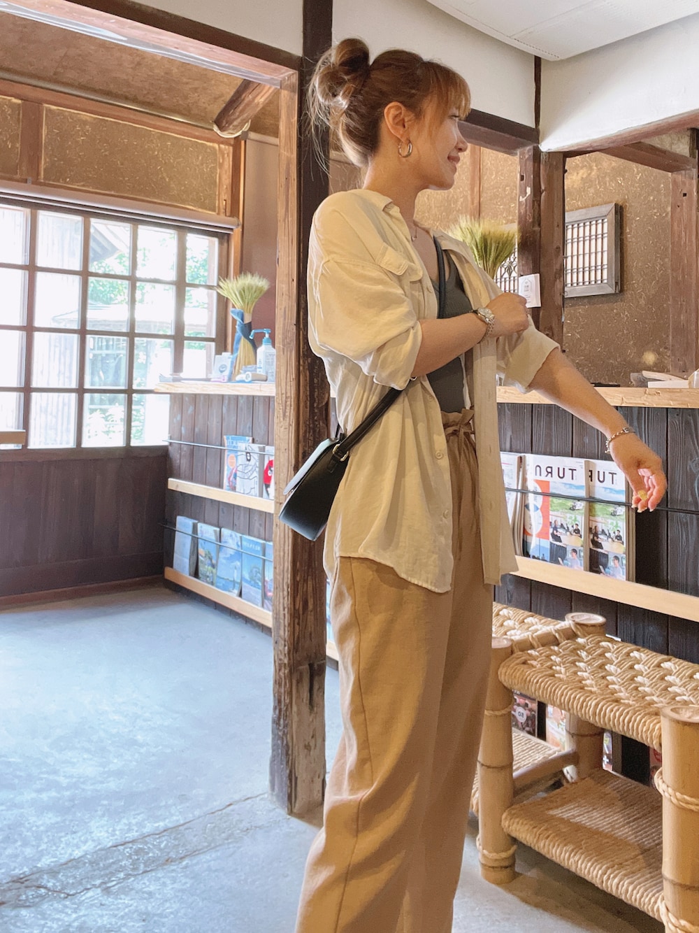 「大人コーデ、大人カジュアル、シンプルコーデ、おしゃれさんと繋がりたい、夏コーデ、ラクチンコーデ、低身長、しまむら、UNIQLO、ジーユー、GU」｜「しまむらのアイテム（パンツ、ベージュ系）」を使った、aiko❤️さん（レディース・153cm）の夏コーディネートの1枚目の写真