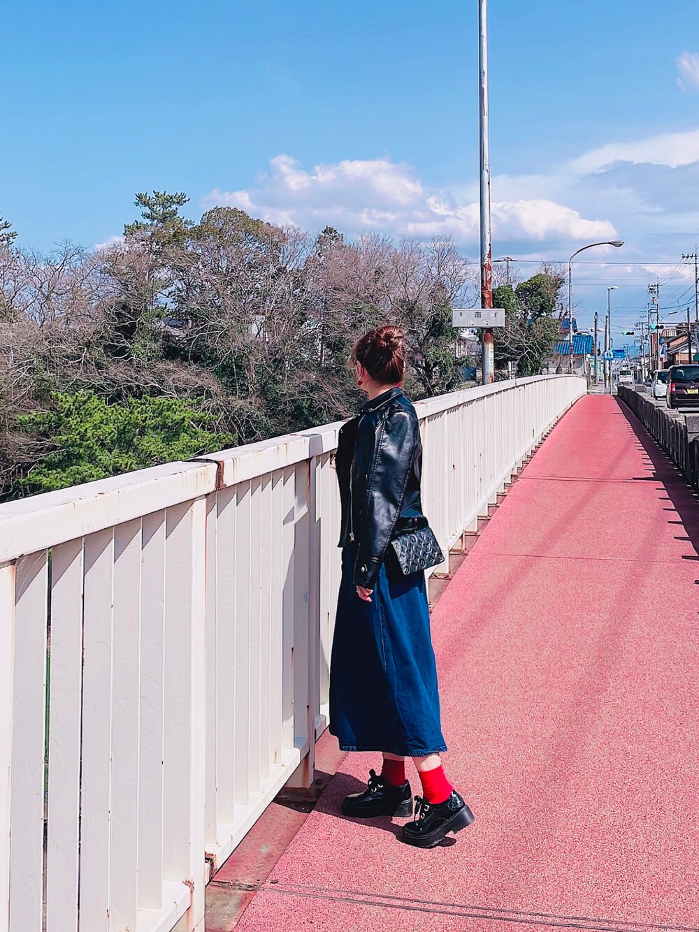 「カジュアルコーデ、ゆるコーデ、低身長コーデ、ママファッション、ブラック、ワンピース、ジーユー、アベイル、LouisVuitton」｜「Availのアイテム（シューズ、ブラック系）」を使った、aiko❤️さん（レディース・153cm）の春コーディネートの1枚目の写真