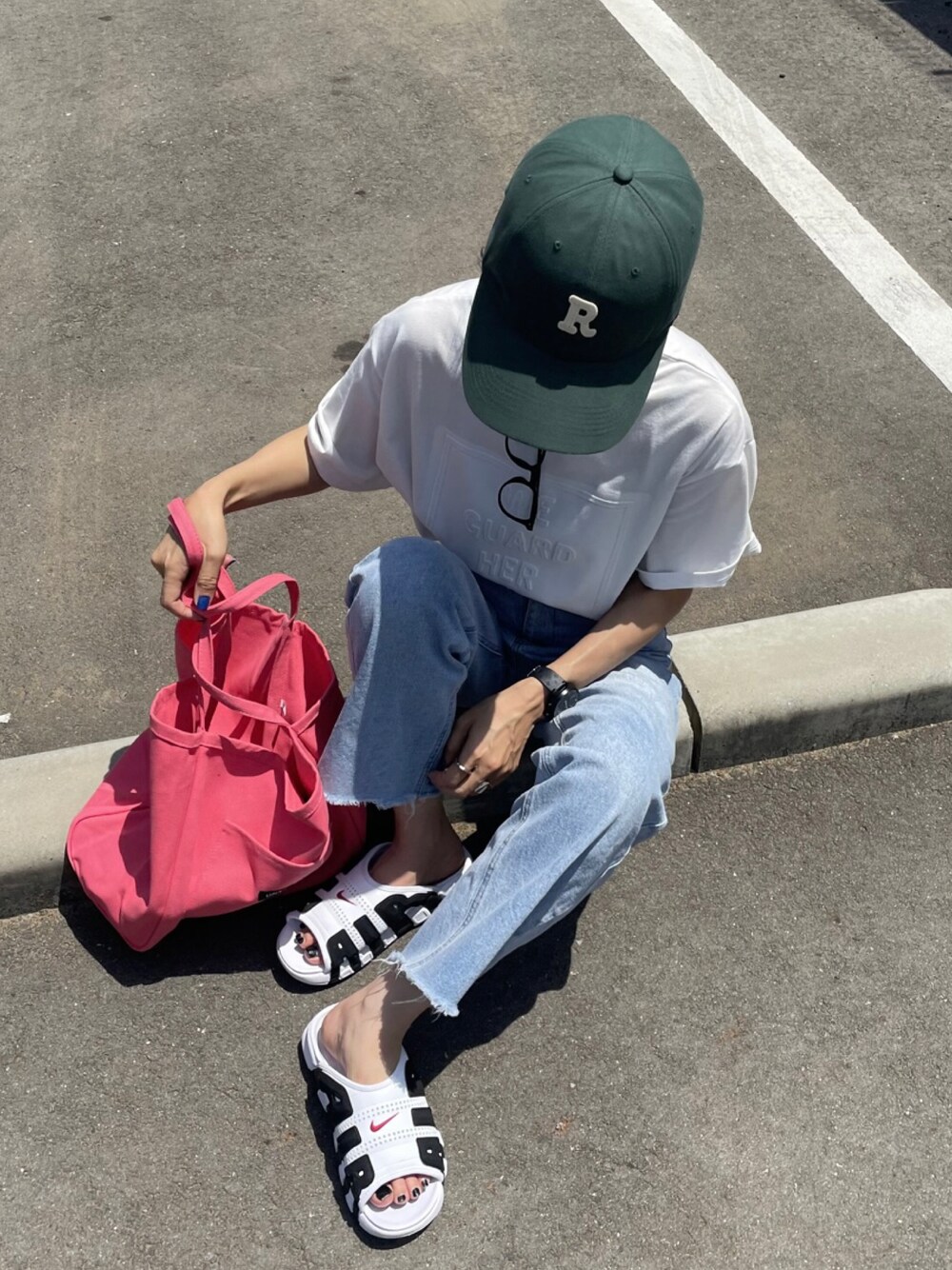 NIKE（ナイキ）の「AIR MORE UPTEMPO SLIDE FB7818-100