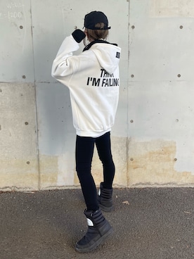 「アイテム（ネックウォーマー/スヌード）」を使った、ayaさん（レディース・161cm）の冬コーディネート