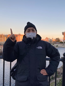 「carhartt」｜「アイテム（ダウンジャケット/コート）」を使った、伊藤孝法さん（メンズ・165cm）の冬コーディネート