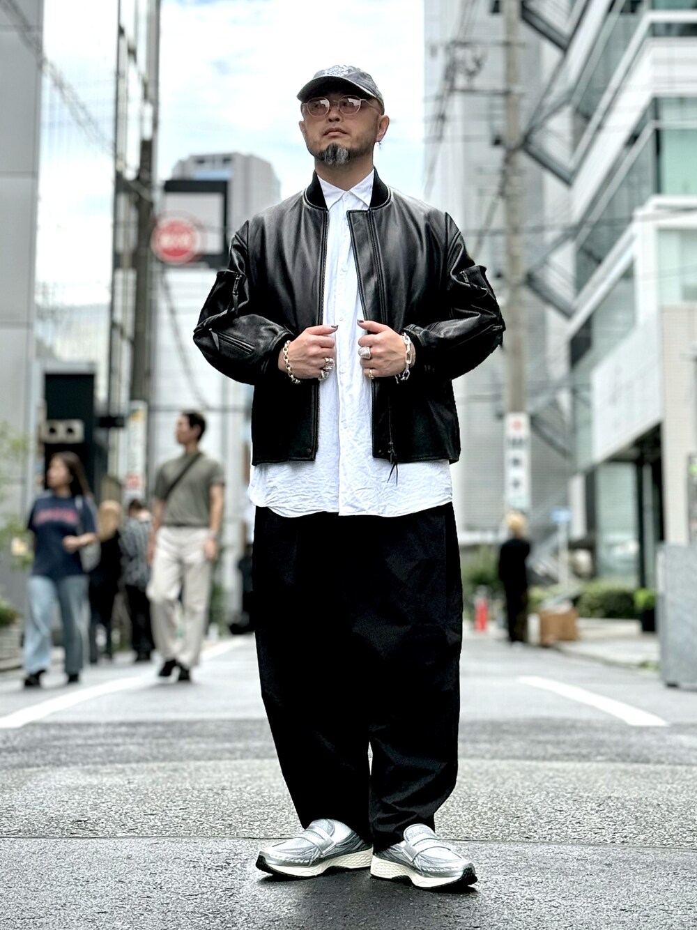 Yoshihito Hayashi｜NEW BALANCEのスニーカーを使ったコーディネート